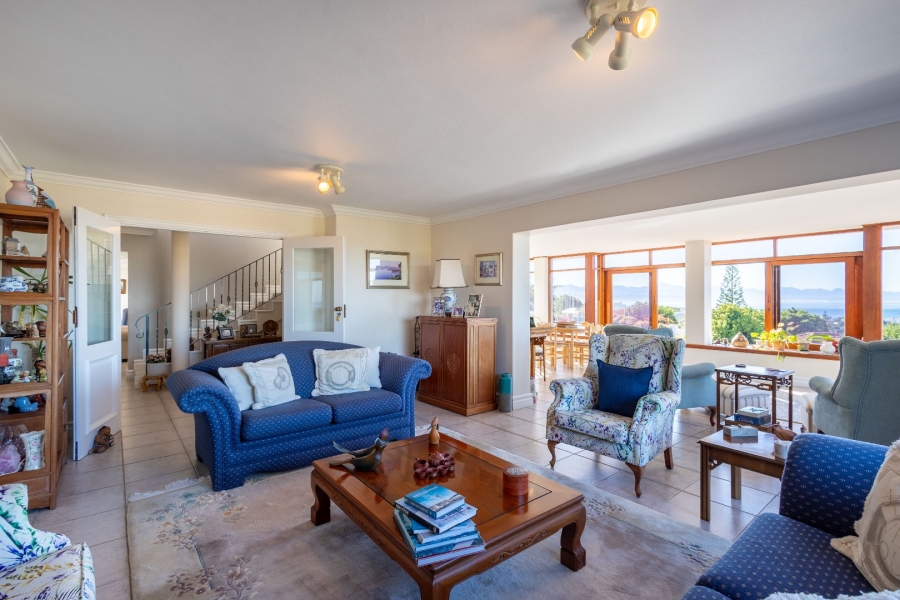 4 Bedroom Property for Sale in Lower Robberg Western Cape